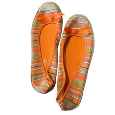 American  Eagle Orange and Green Flats