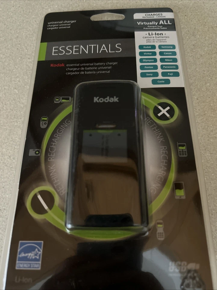 Kodak Universal Li-ion Small Battery Charger UC-200 For Digital Camera and More - Image 2 of 3