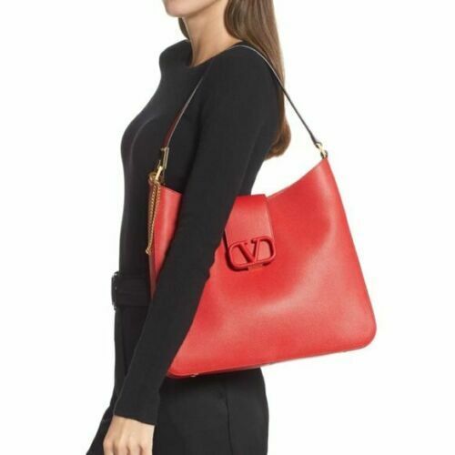 NWT Valentino Garavani Red Large VSLING Hobo Bag in Grainy NWT Valentino Garavani Red Large VSLING Hobo Bag in Grainy