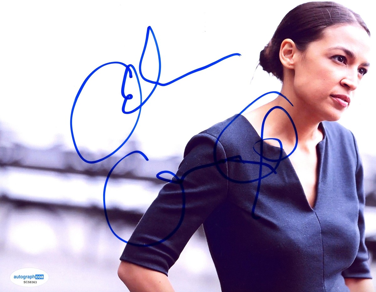 Alexandria Ocasio-Cortez AUTOGRAPH Signed AOC Autographed 8x10
