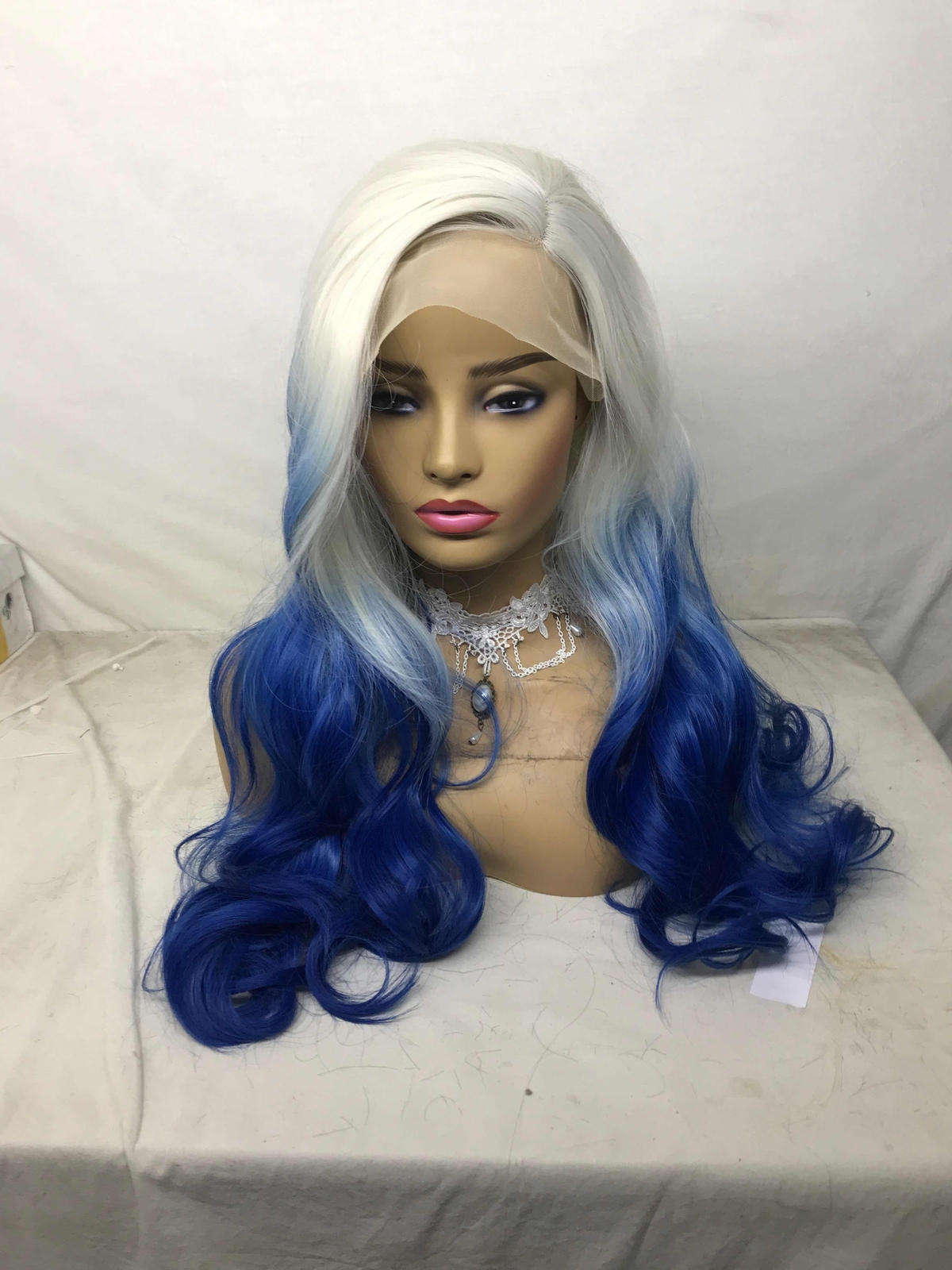 Women Fashion Wigs Long Wavy Lace Front Wigs Silver Grey to Blue Wigs