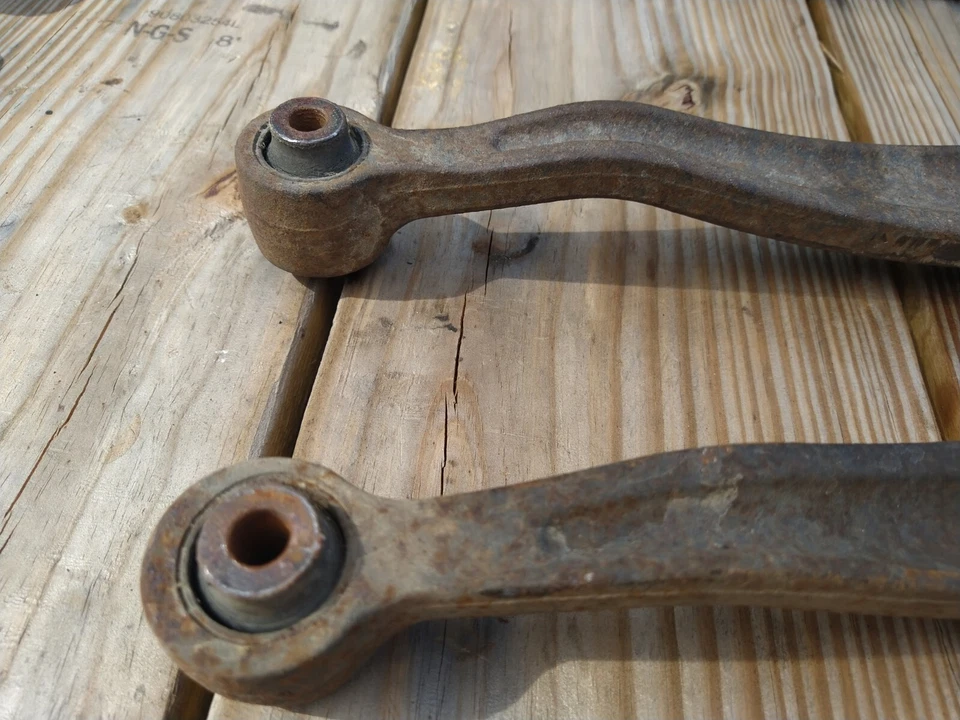 Brazo de control inferior para conductor y pasajero Honda Civic Del Sol 90-97 OEM Foto 4 de 4