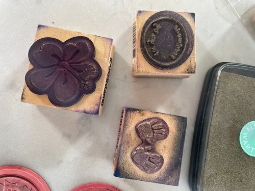 Assorted Stamp Set - 2 5/16" Round Base, Various Stamps, Martha Stewart Gold Pad - Picture 4 of 9