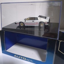 Autoart 1/43 Lotus Turbo Esprit White 55301