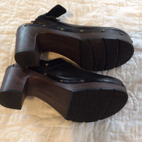 Clarks Artisan Ledella York WOMENS Black Leather Slip On Clogs Mules Shoes 7.5 M - Picture 4 of 9
