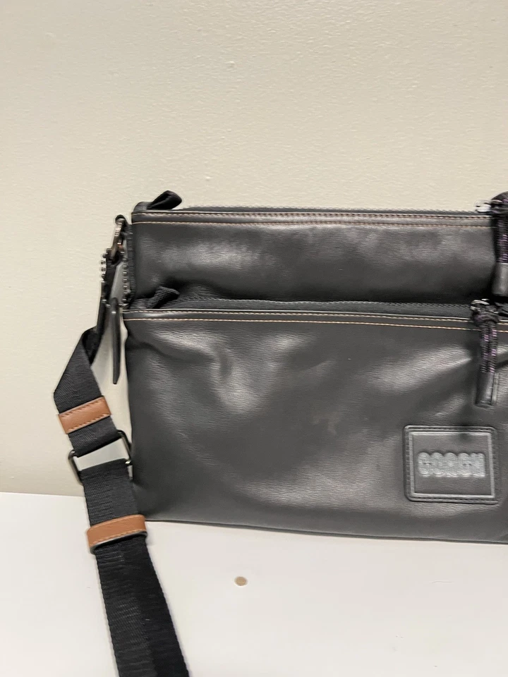 Bolso Bandolera Pequeño Coach Pacer 78834 Negro Cuero Liso Parche Retro Raro Foto 3 de 4