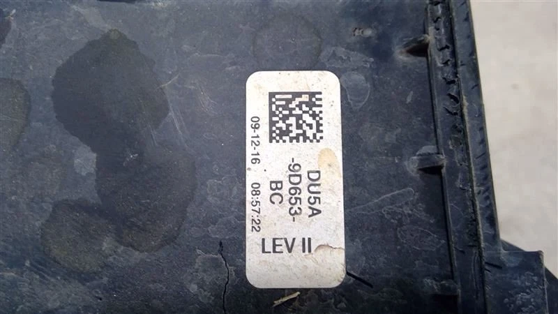 Ford Transit 150 2015-2021 bote de vapor de combustible caja de emisiones CK44-9E857-AE Foto 4 de 4