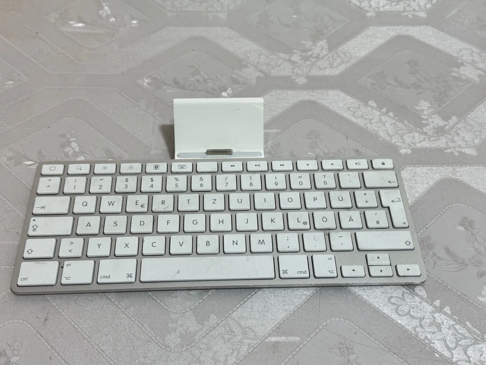 Apple iPad Keyboard Dock A1359 original Dockingstation Tastatur