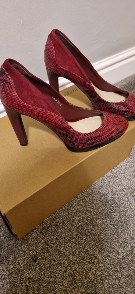 M&S Autograph Raspberry Snakeskin Leather Insolia Court Shoes UK 5 (38) - Image 3 of 4