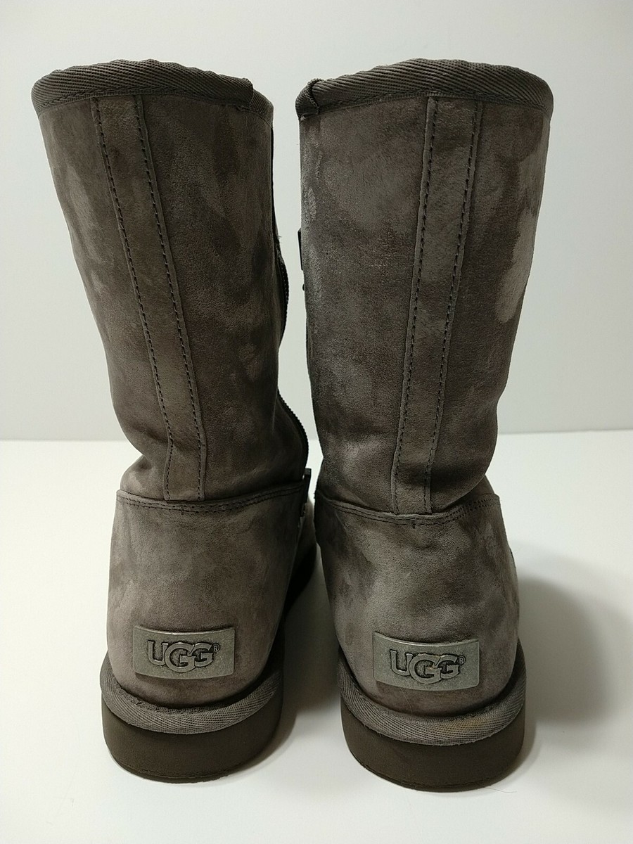 UGG Australia 1016591 Sz W 8 Essential Short Shearling Gray Suede