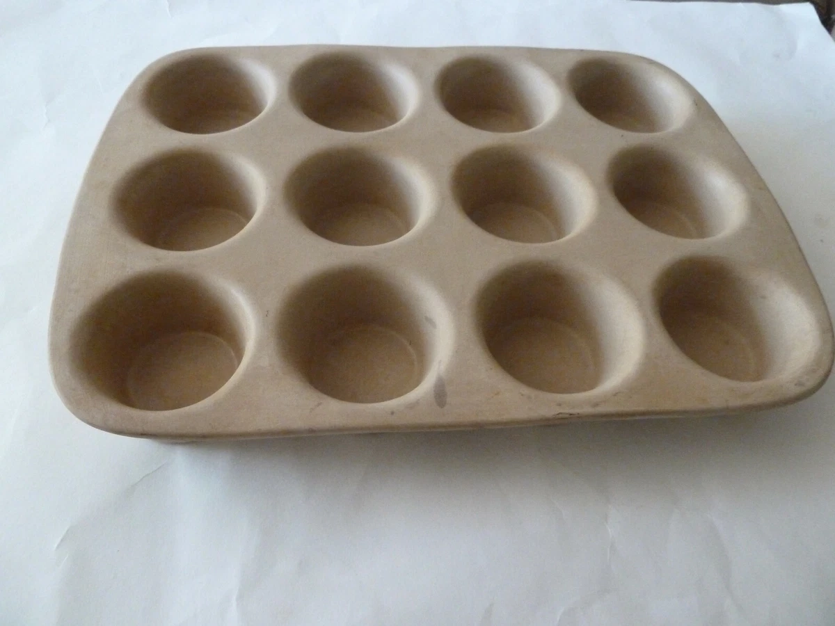 The Pampered Chef Cupcake Muffin Pans Mercari