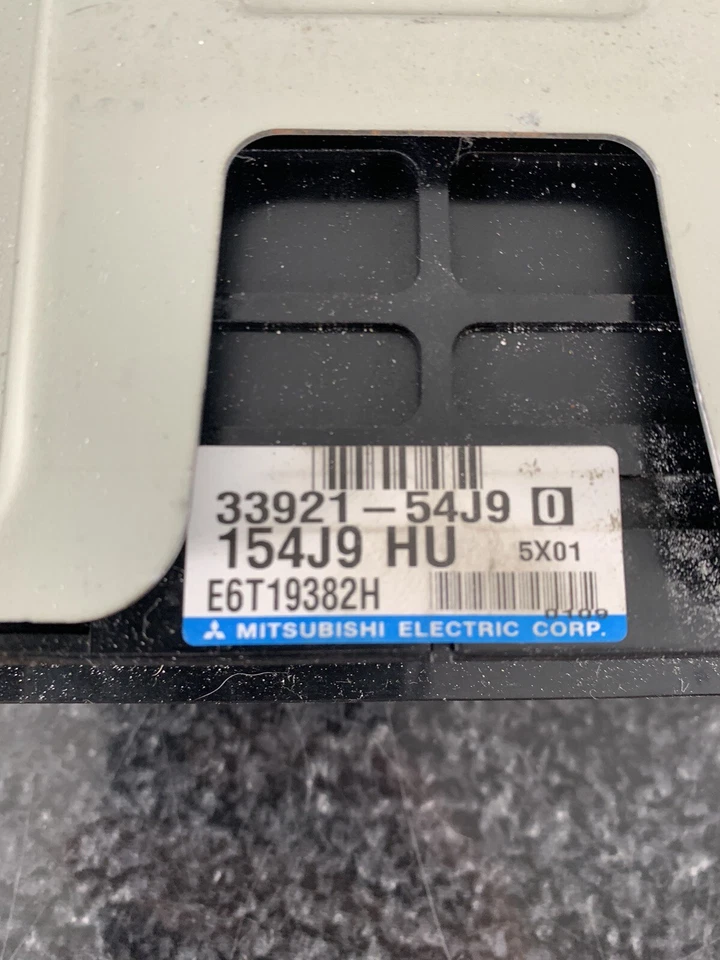 06 SUZUKI XL-7 VITARA AUTO ECU ECM PCM CONTROL MODULE 33921-54J9 - Image 2 of 3