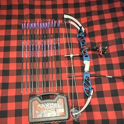 PSE SUPRA X Compound Target Bow Blue Right Hand Axcel Sight dca arrows 23 s 