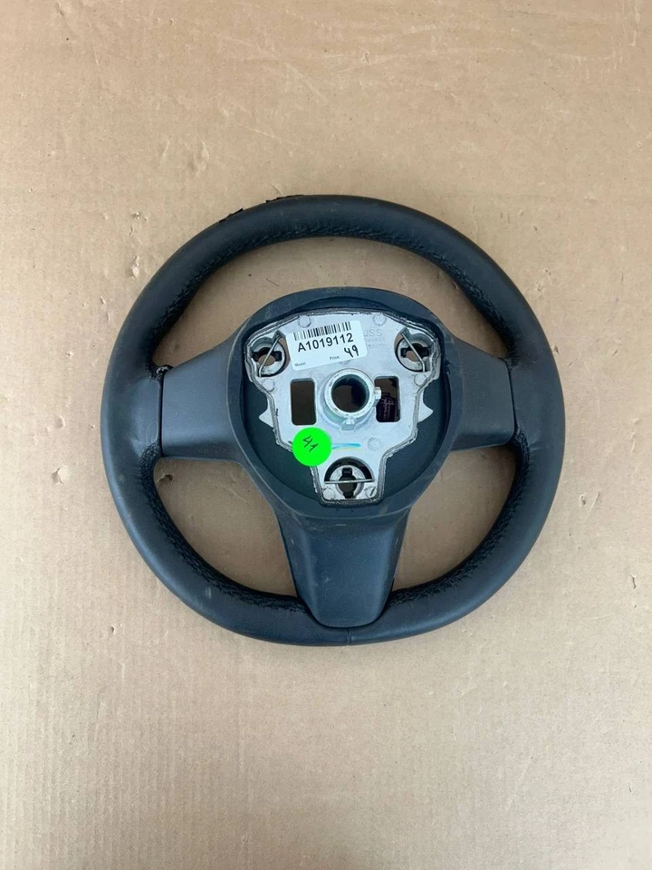 OEM 2017-2023 Tesla Model 3 Y Steering Wheel Leather Heated 1490214-00-B - Image 3 of 4