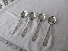Set of 4~~Vintage Wm. Rogers Mfg. Co "SILVERPLATED" Soup Spoons !!!