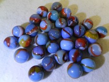  17727m Vintage Group or Lot of 30 Peltier Glass Marbles .59 to .63 Inches
