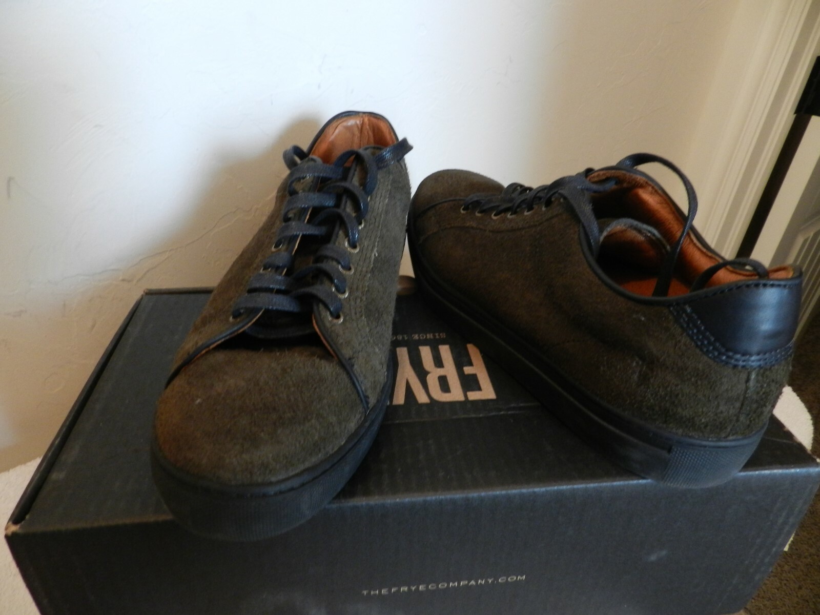 Frye Walker Low Lace 11M Fatigue (olivebrn) suede sneakers 298 Gently