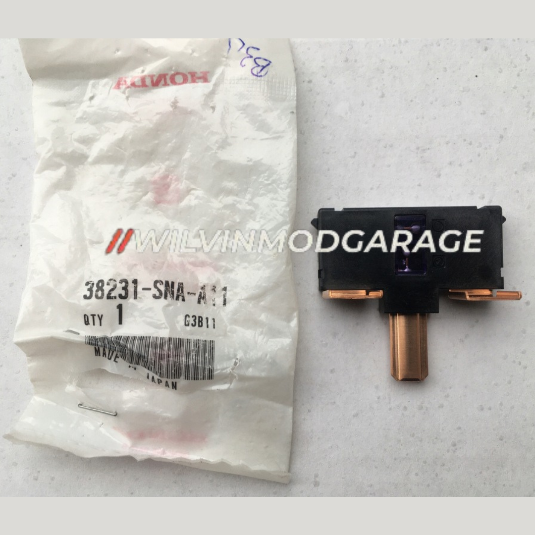 Genuine Fuse A Multi Block 80A / 50A, 2007-2012 Acura RDX 38231