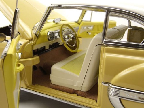 Chevrolet Bel Air cupé techo rígido 1953 amarillo blanco modelo de coche 1:18 Sun Star - Imagen 6 de 8