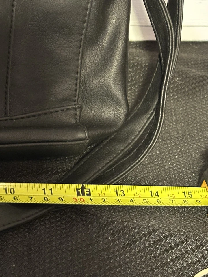 Bolso Bandolera Rosetti Negro con Múltiples Bolsillos y Correa Ajustable Nuevo con Etiquetas Foto 3 de 4