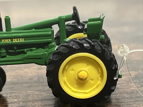 John Deere Ertl #35684 Miniature Green Tractor 1:64 New Collectible - Picture 8 of 9