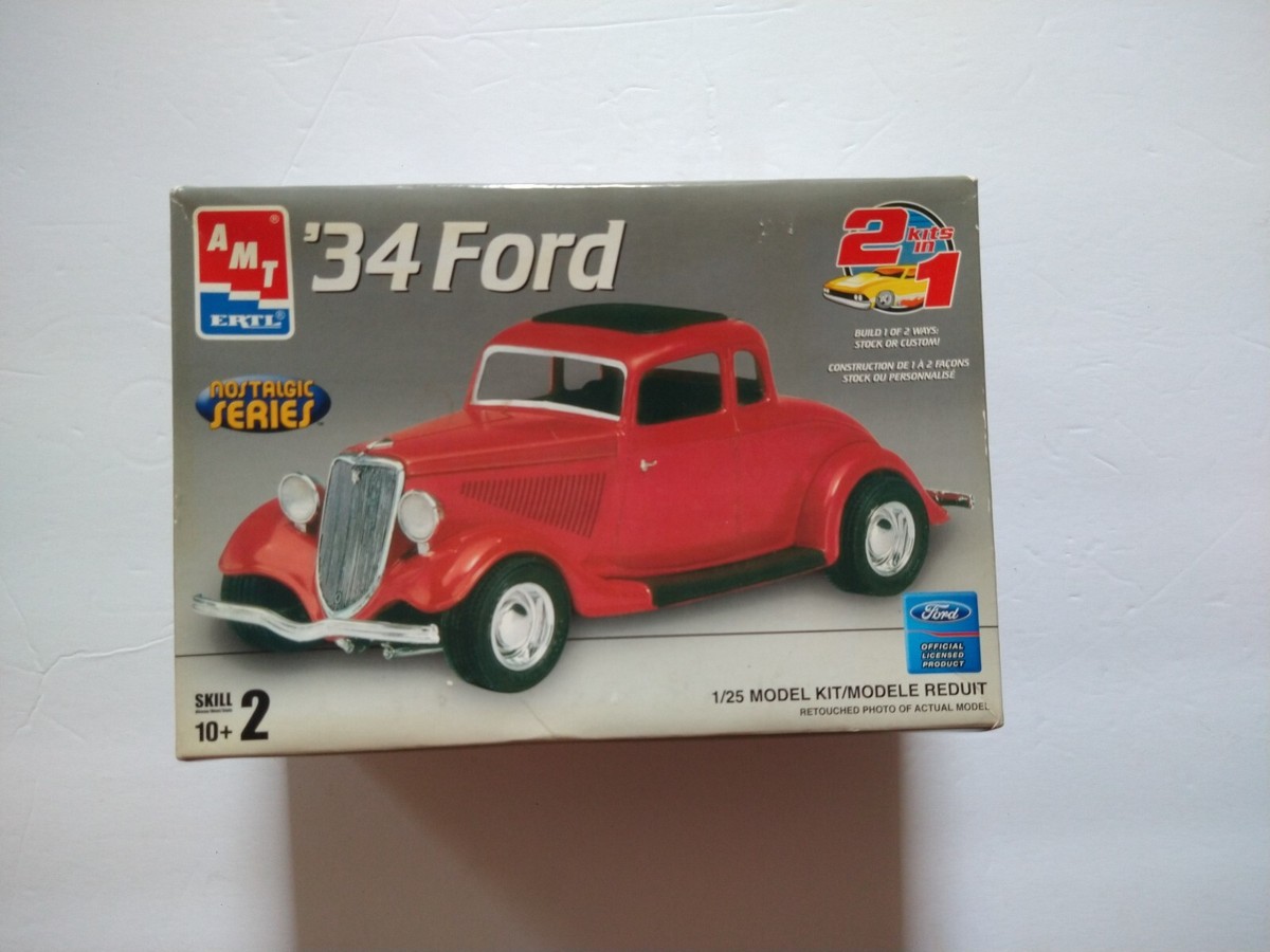 AMT 1934 Ford Street Rod #38405 Model Kit in 1, Nostalgic Series