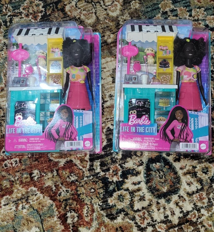 Barbie Life in the City Café Playsets  Lot Of 2 Brand New 