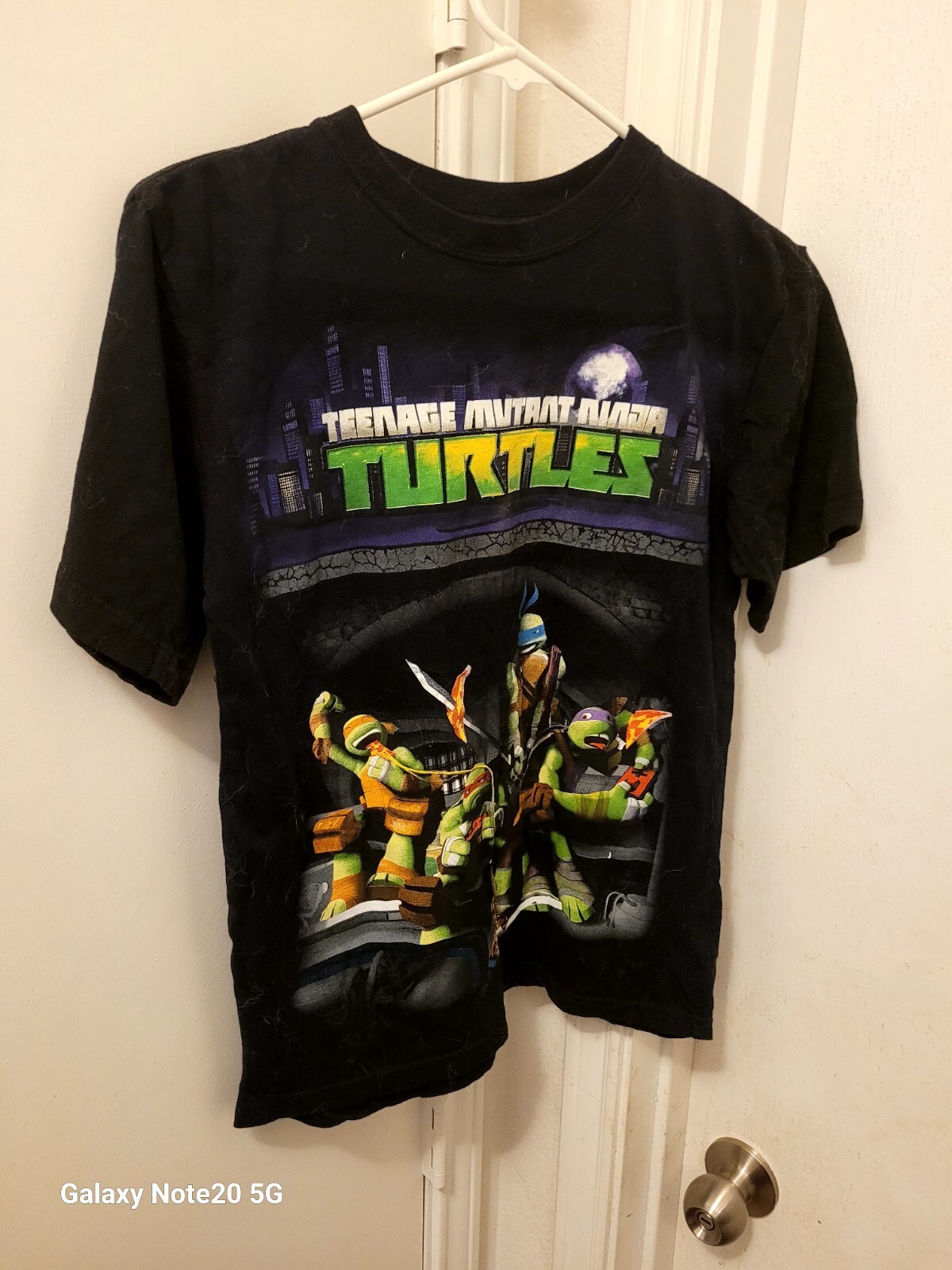 Tshirt Teenage Mutant Ninja Turtles Boys Size 10/12 Large-image