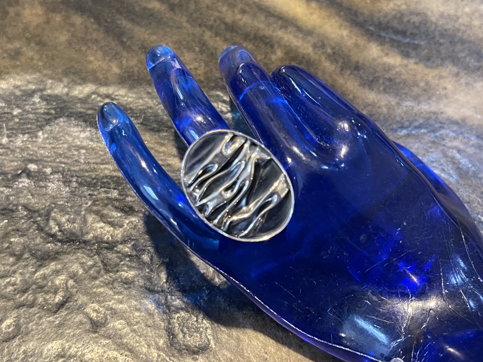 Gorgeous Statement Contemporary Design Ring In 92… - image 2