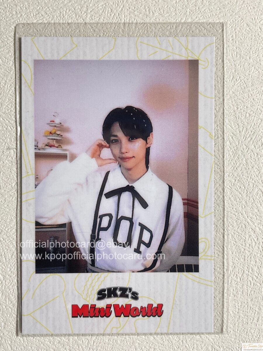 STRAY KIDS - 2023 Season's Greetings [SKZ's Mini World] POB EXCLUSIVE  PHOTOCARD 