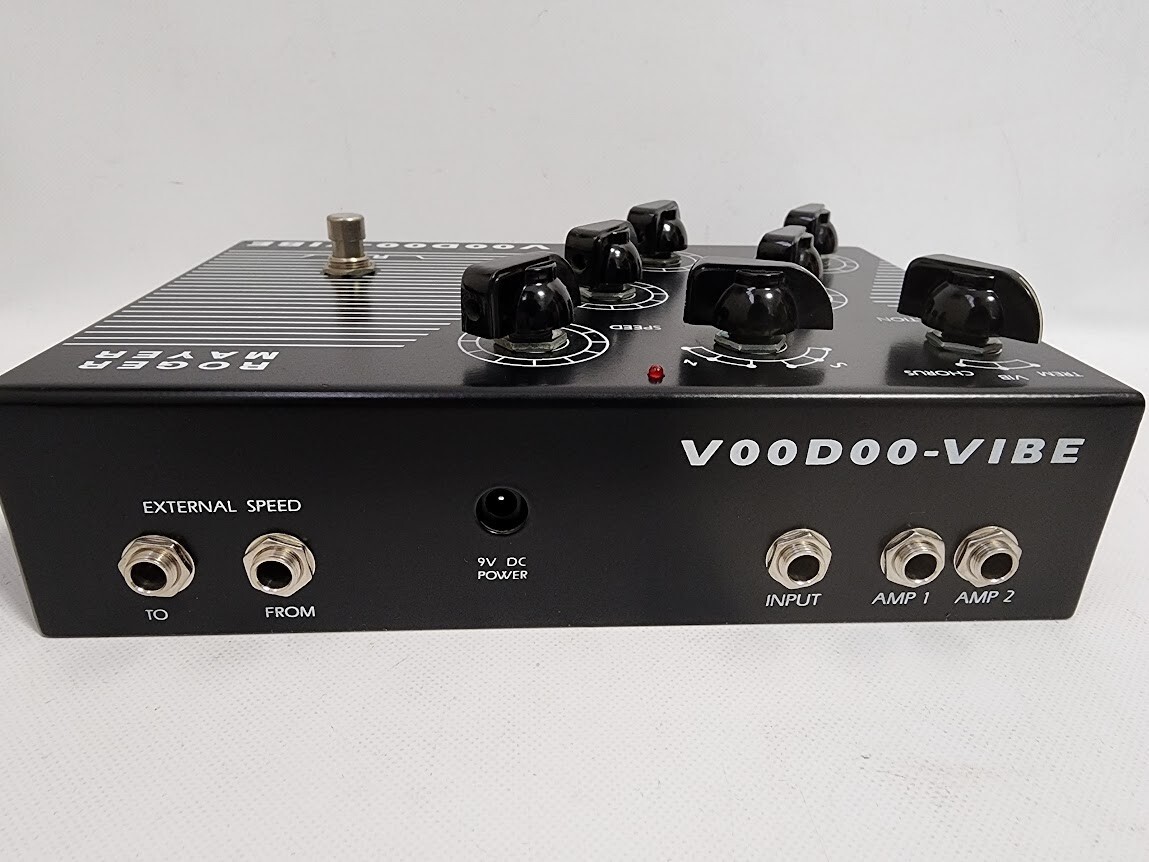 Roger Mayer Voodoo Vibe Tremolo Vibrate Chorus Guitar Effect