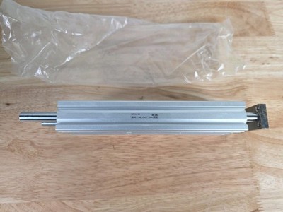 SMC MGPM16-150Z Cylinder 1PC New MGPM16150Z Open Box