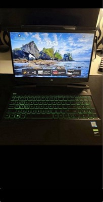 HP Pavilion Gaming Laptop 15 + Razer gaming keyboard  