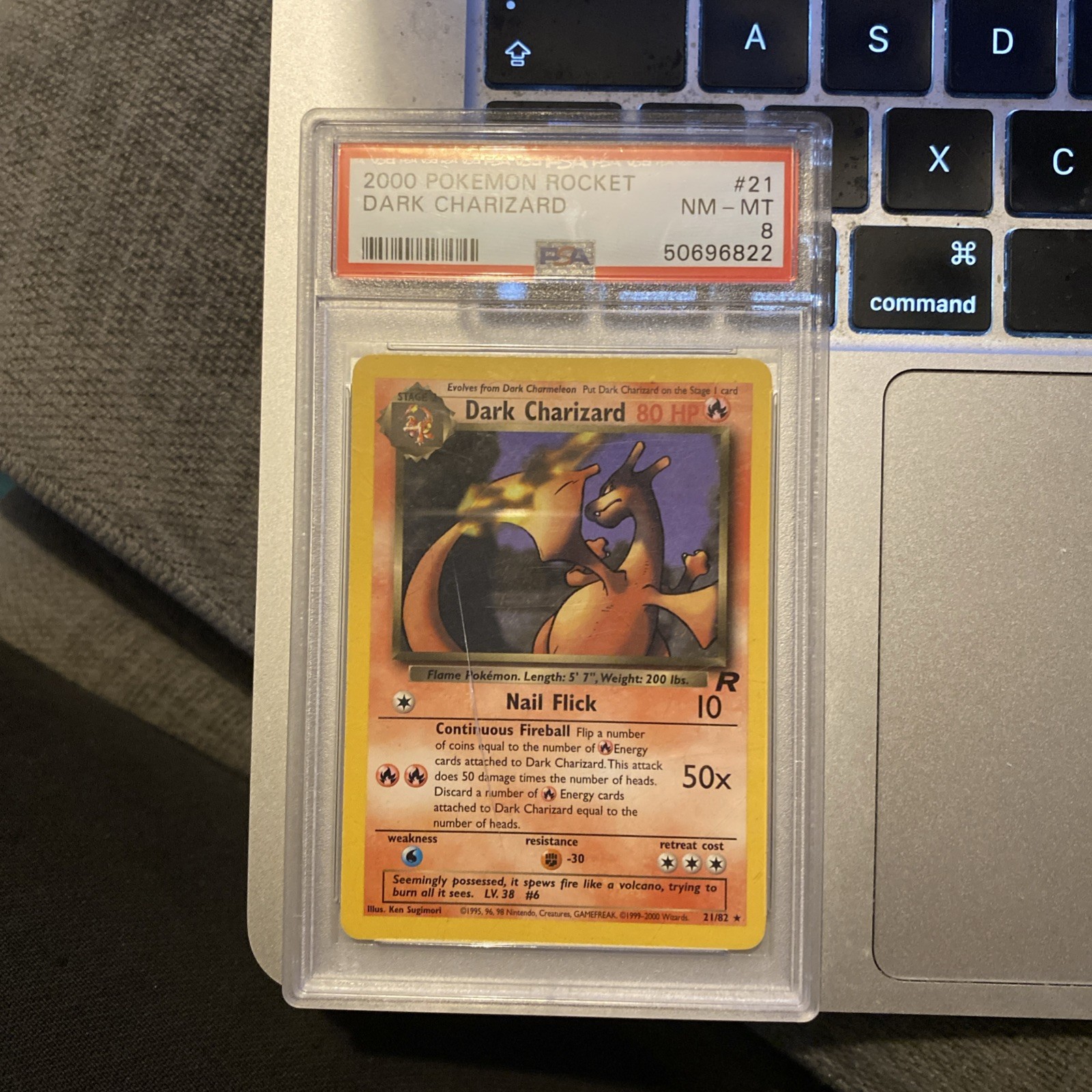 PSA 8 Dark Charizard 21/82 Team Rocket 2000 English Unlimited Regular Rare