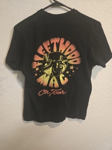 Fleetwood Mac Graphic Short Sleeve T-shirt vintage "on Tour" Vintage vintage concert t-shirt, vintage, size M, single stitch, B+ condition