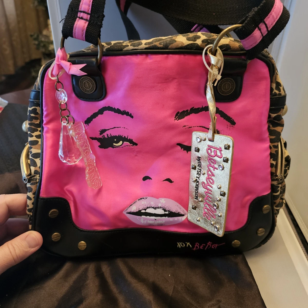 Betsey Johnson エクストララージ バッグ ＆ ハンドバッグ 女性用 