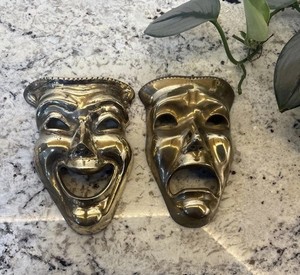 VINTAGE SOLID BRASS THEATER COMEDY AND TRAGEDY MASKS WALL HANGING DECOR ACTING