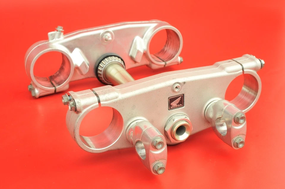 Honda CRF450 CRF 450 2004-2007 OEM Abrazadera de horquilla triple barra de árbol superior inferior bonita Foto 3 de 4