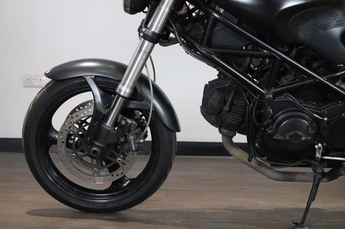 Ducati M695 MONSTER 695 - 2006 - Picture 17 of 22