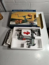 Vitantonio Apple Parer Slicer & Corer  Attach To Table Top NOS