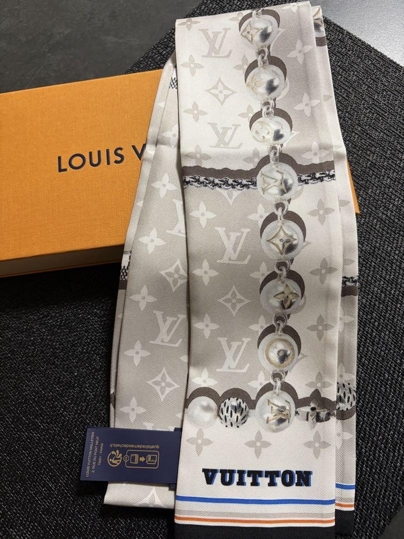 LOUIS VUITTON Scarf Bandana  unused