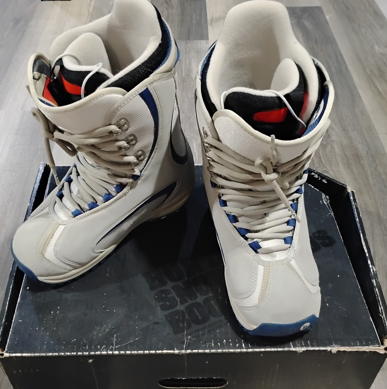 Boots Size 8.5 Shoe Sport Athlete Gray Blue