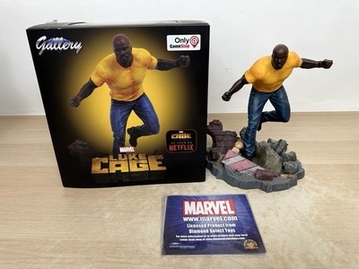 Diamond Select - Marvel Gallery - Netflix Luke Cage Gamestop Exclusive Statue