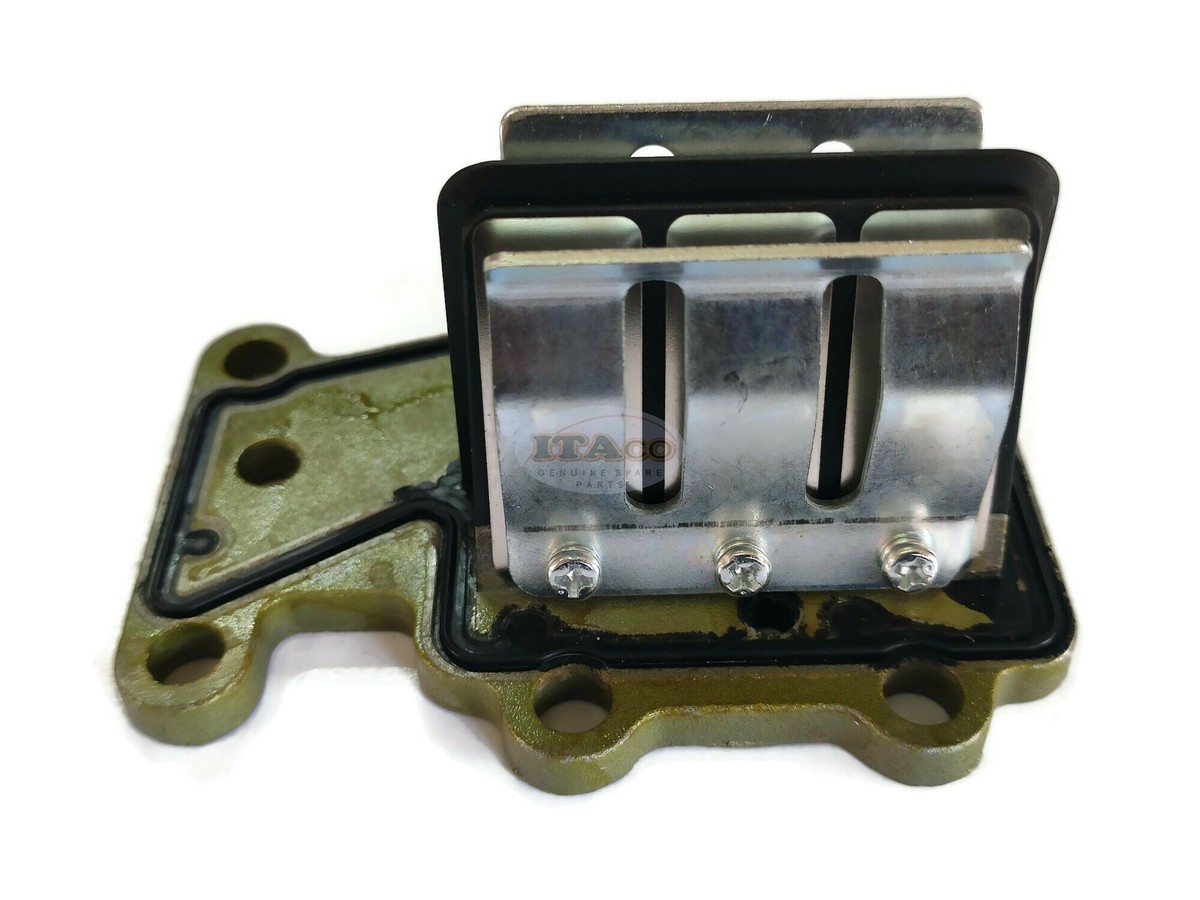heri puput様ヤマハ Evinrude Johnson Outboard 4 HP Stator Assembly # 583098 Or