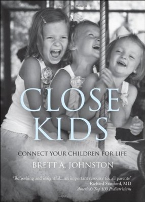 Close Kids - Brett A. Johnston - Perfect Paperback - Good