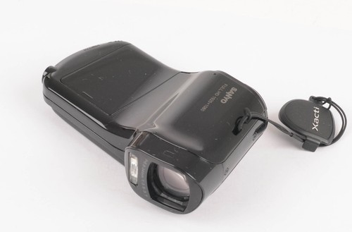 Sanyo Xacti VPC-CG20 Handheld High Definition and M-PEG 4 Camcorder (0852G) - Picture 4 of 5