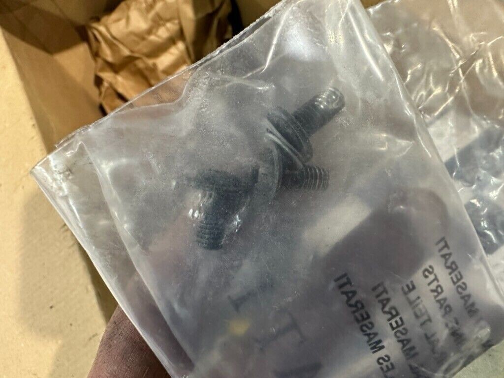 Maserati Gran Turismo 2008-2019 OEM Convertible Latch Right es85 webasto 1002210