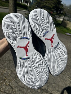 Jordan35バスケットボールシューズ 黒/白/赤 Sneakers Release – Jordan 35 “Bred” Black/Fire