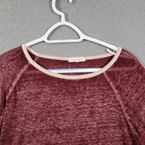 Copper Key Shirt Womens Large Red Lightweight Round Neck Basic Normcore Tee - Picture 3 of 10