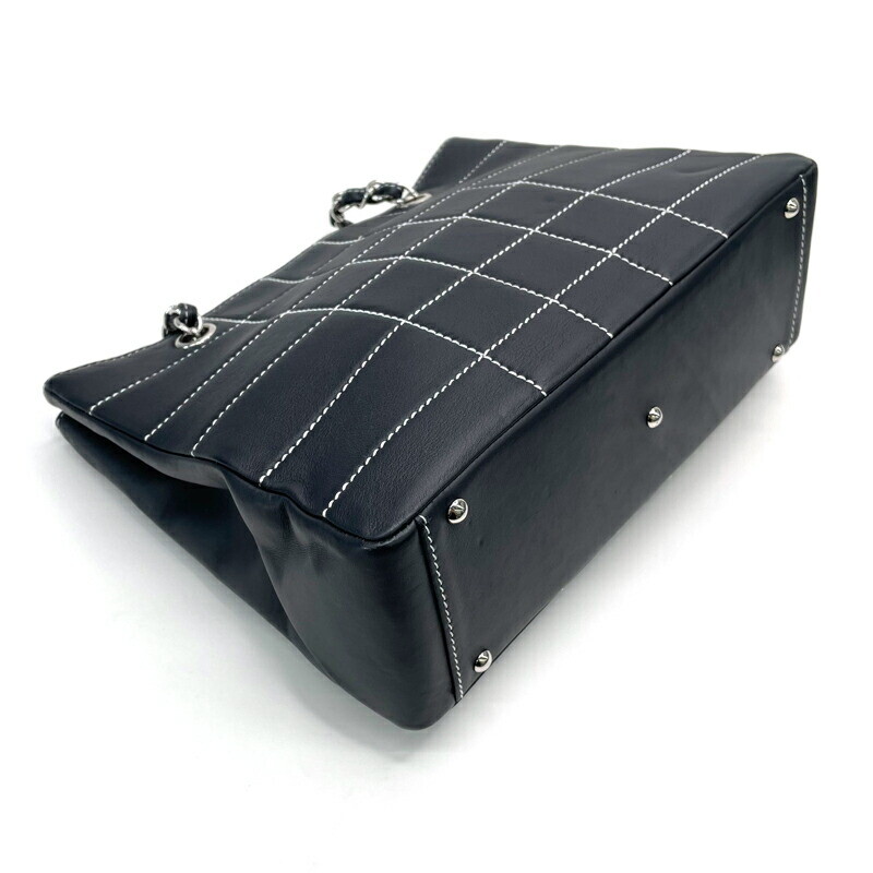 CHANEL ヴィンテージバッグ Chanel Vert Pétrole Quilted Calfskin Flap
